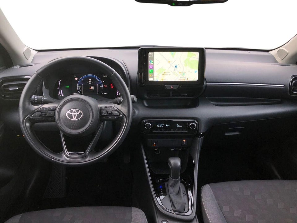 Toyota Yaris 1,5 Hybrid Style e-CVT 5d