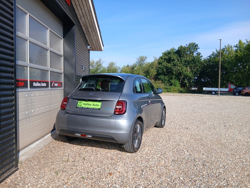 Fiat 500e 42 Icon 3+1 4d