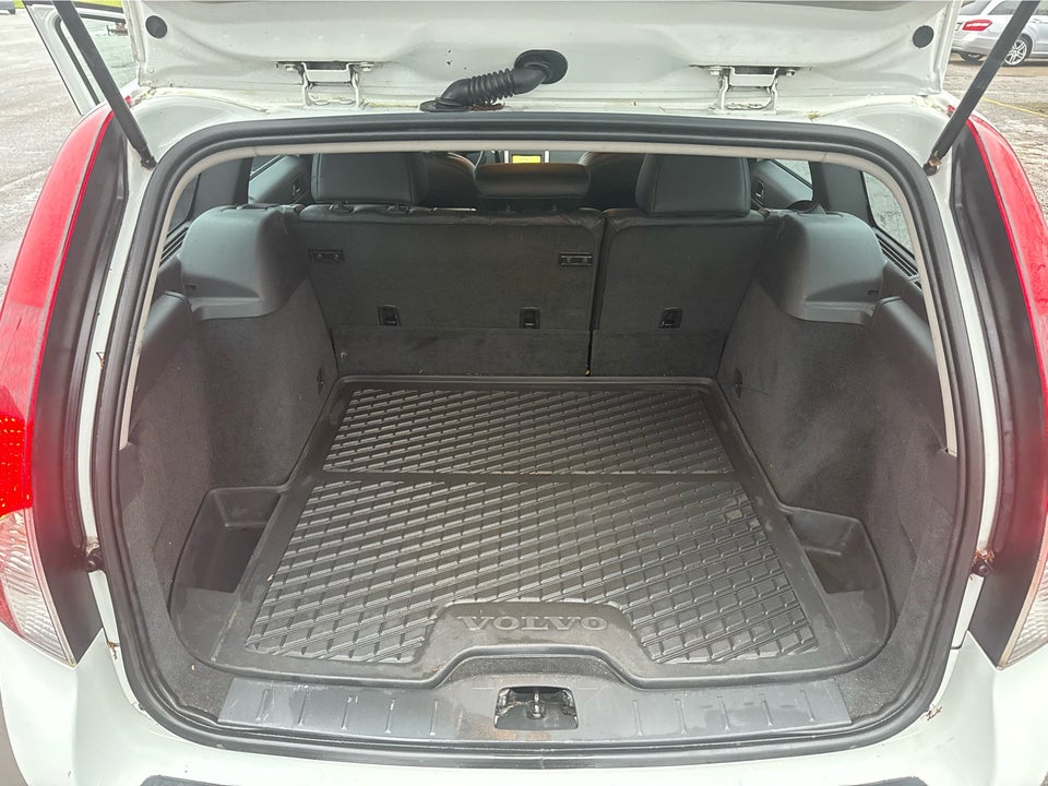 Volvo V50 1,6 D2 115 Kinetic 5d