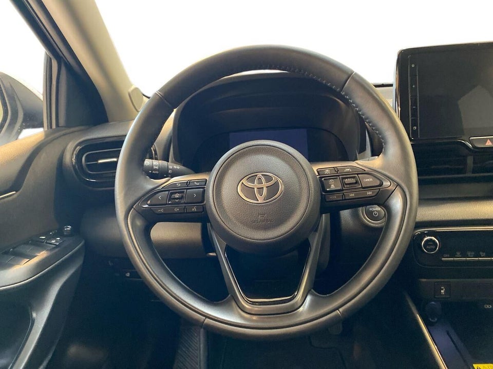 Toyota Yaris 1,5 Hybrid Style Technology e-CVT 5d