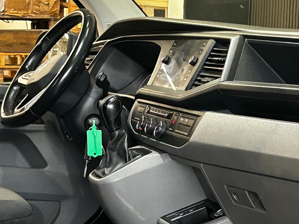 VW Transporter 2,0 TDi 204 Kassevogn DSG lang