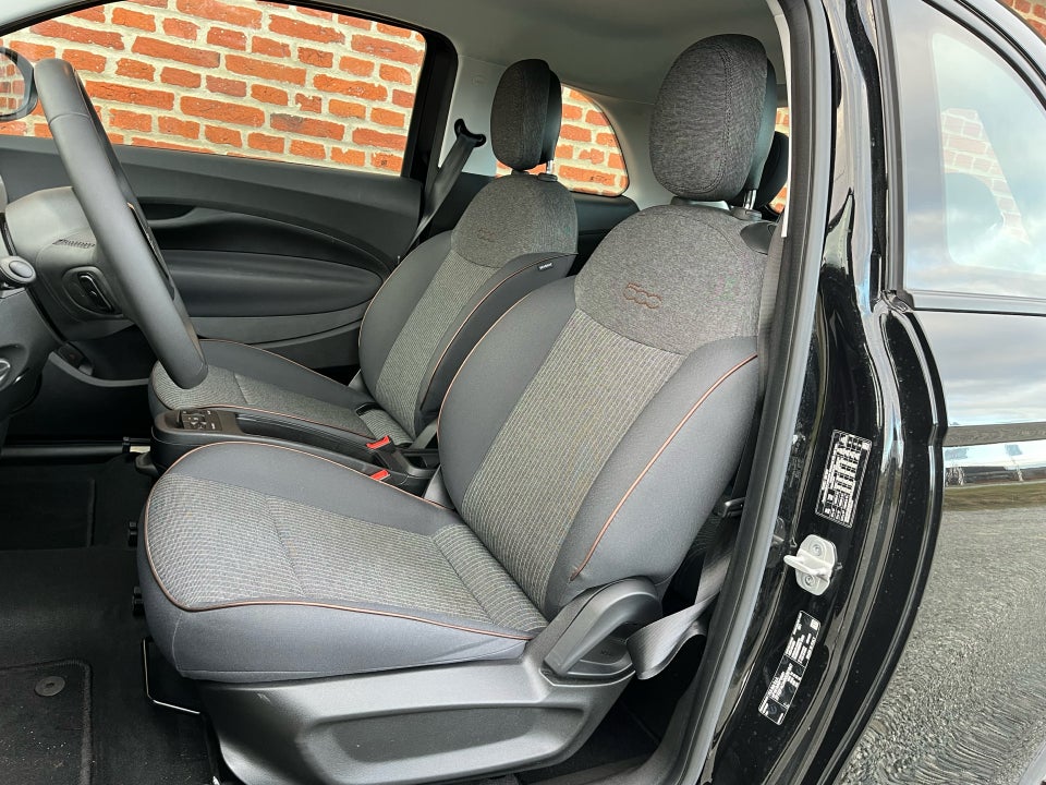 Fiat 500e 42 Icon 3d