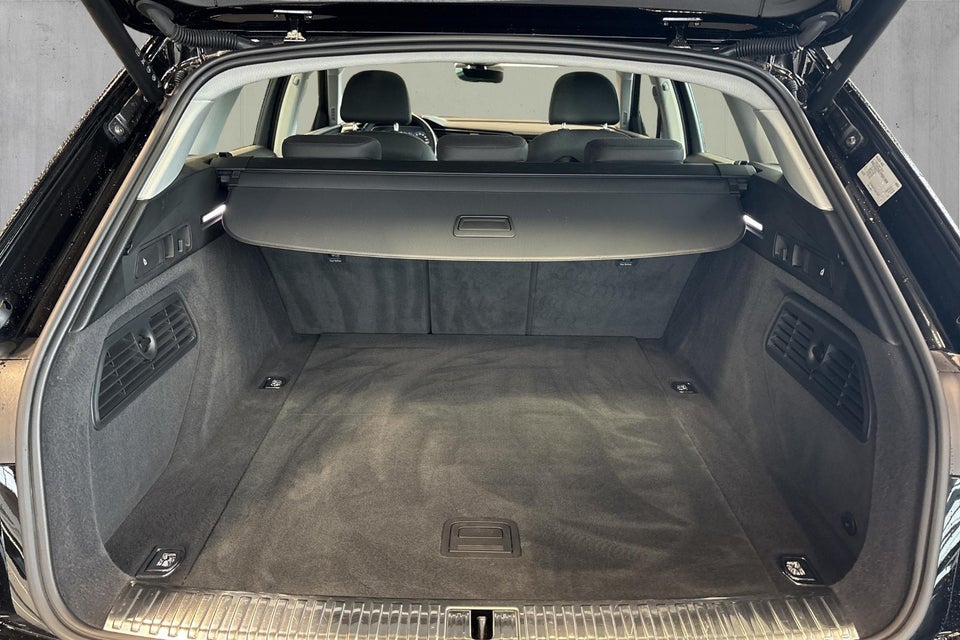 Audi e-tron 55 quattro 5d
