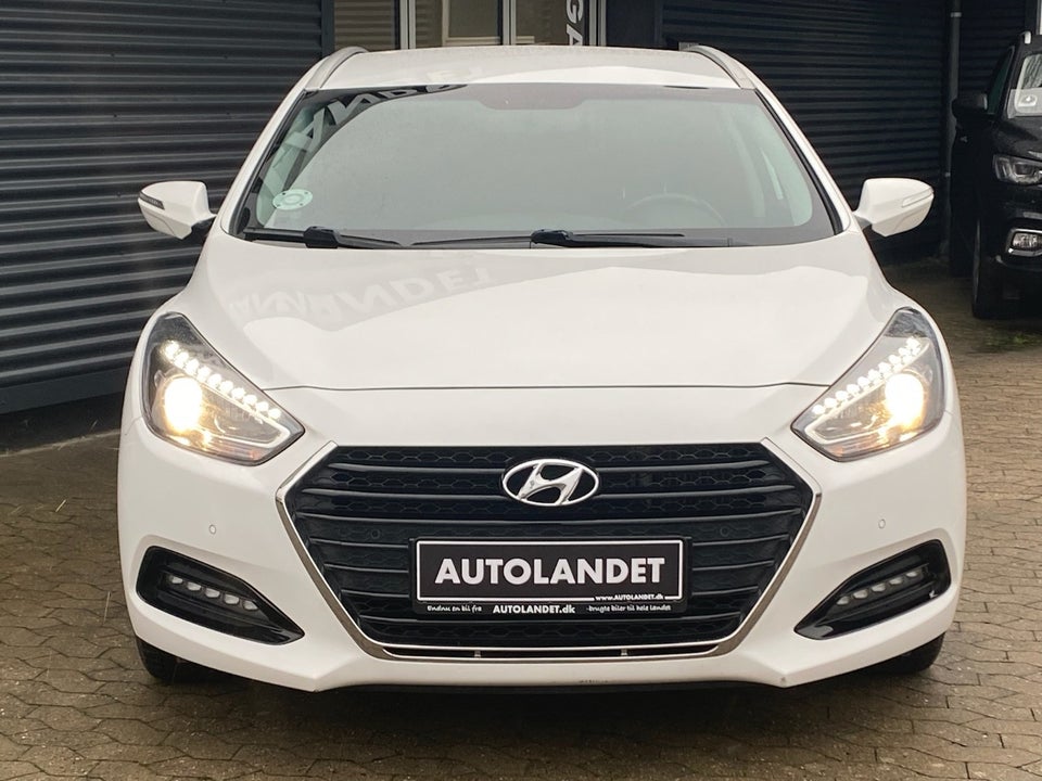 Hyundai i40 1,7 CRDi 141 Trend DCT 4d