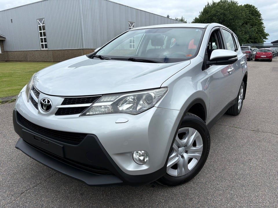 Toyota RAV4 2,0 D-4D T2 Van 5d