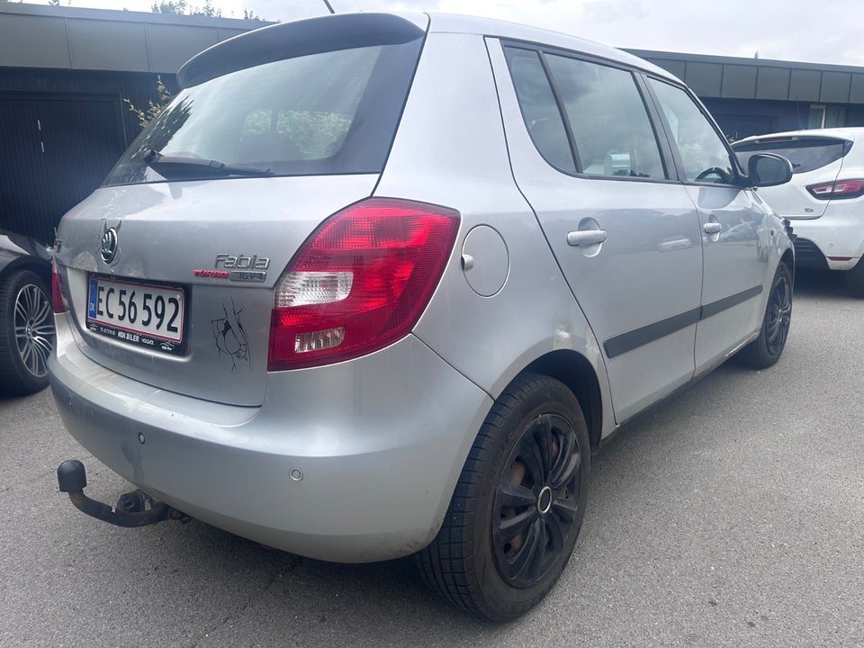 Skoda Fabia 1,4 16V Ambiente 5d
