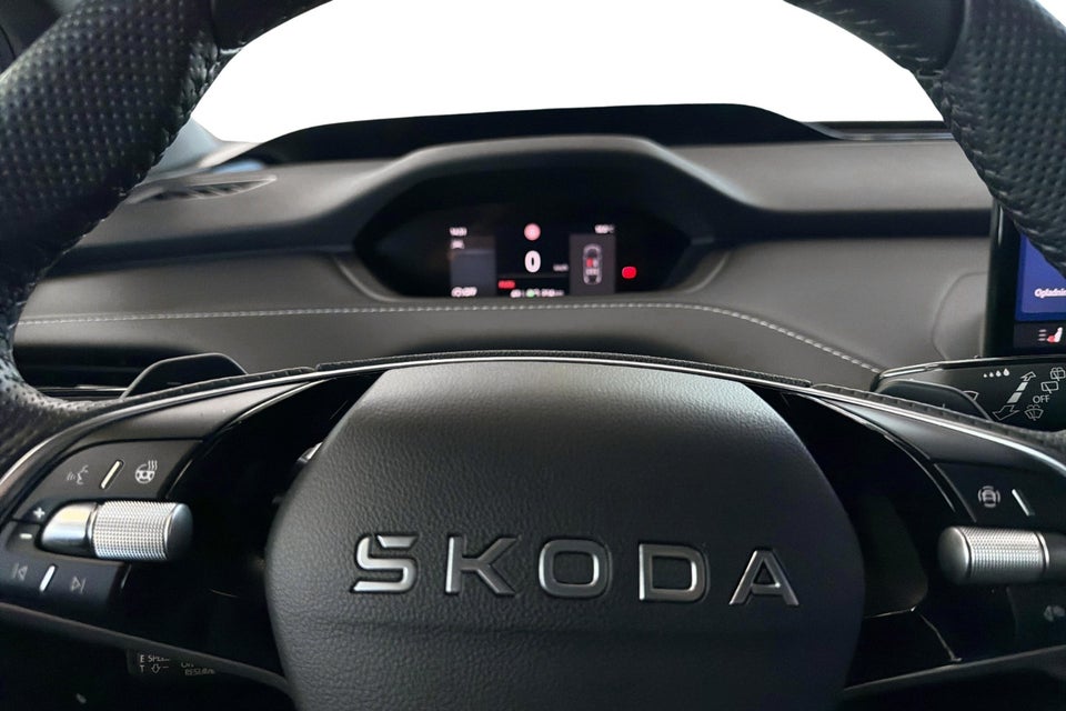 Skoda Enyaq 85 iV Sportline Advanced 5d