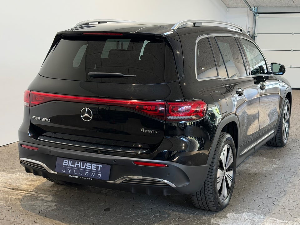 Mercedes EQB300 AMG Line 4Matic 7prs 5d