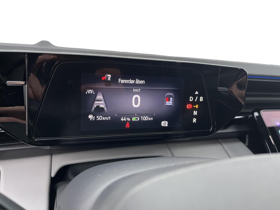 Ford Capri 77 Premium Extended Range 5d