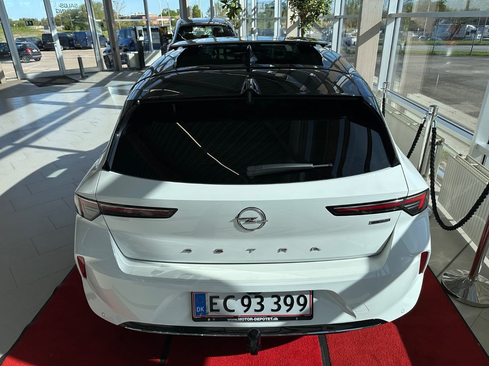 Opel Astra 1,6 PHEV Ultimate aut. 5d