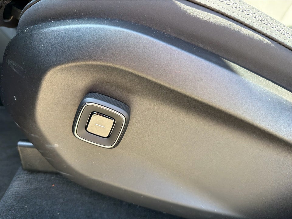 Volvo EX90 Plus 7prs 5d