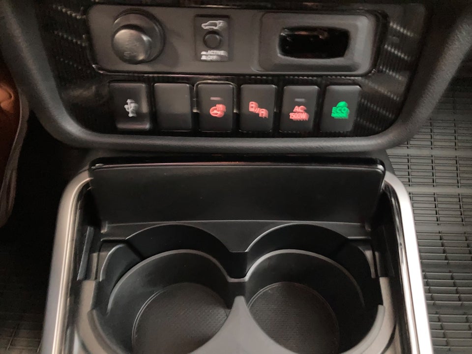 Mitsubishi Outlander 2,4 PHEV Instyle CVT 4WD 5d