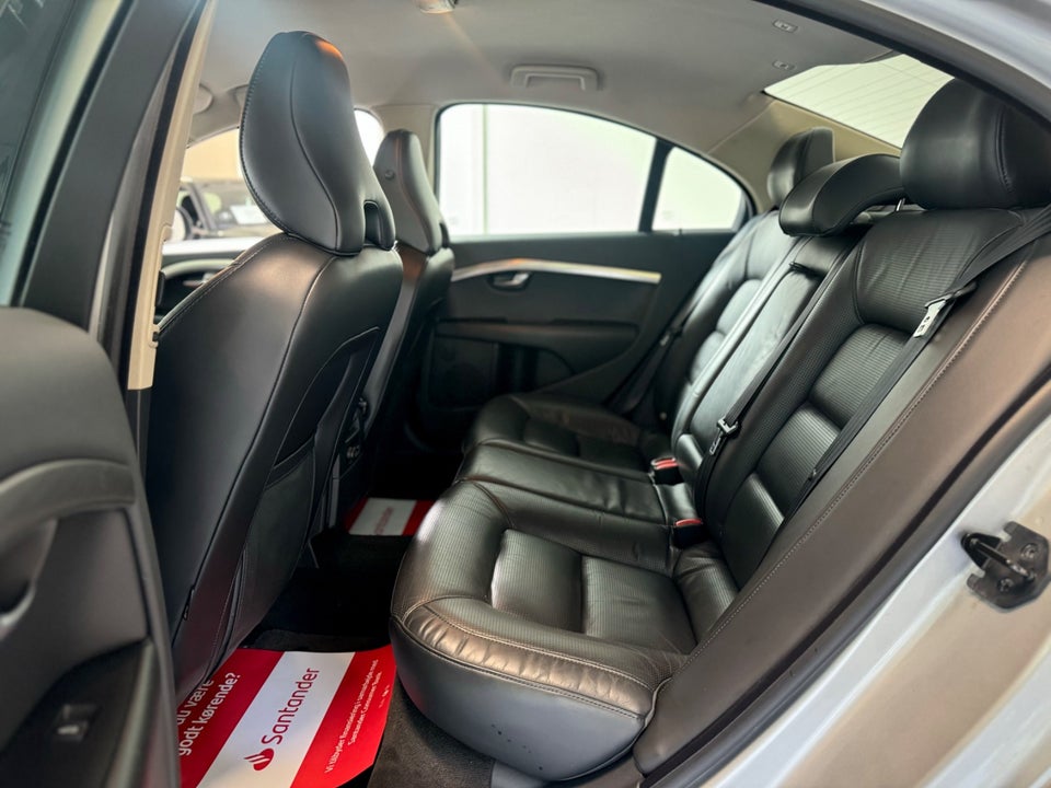 Volvo S80 2,5 T Summum aut. 4d