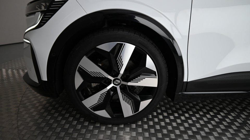 Renault Megane E-Tech 60 Techno 5d