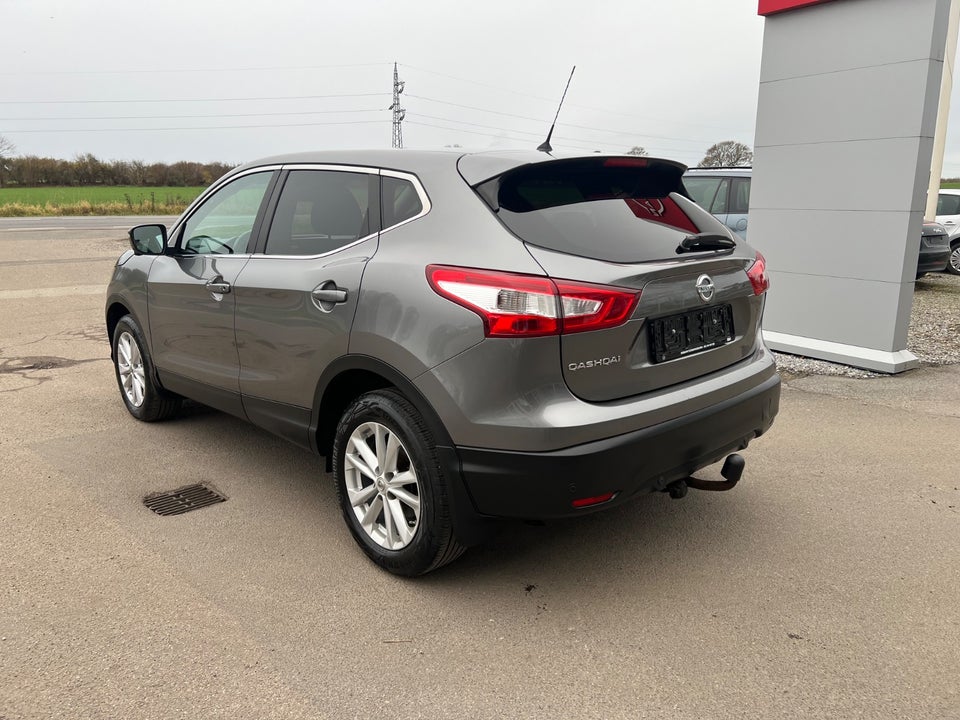 Nissan Qashqai 1,2 Dig-T 115 N-Connecta 5d