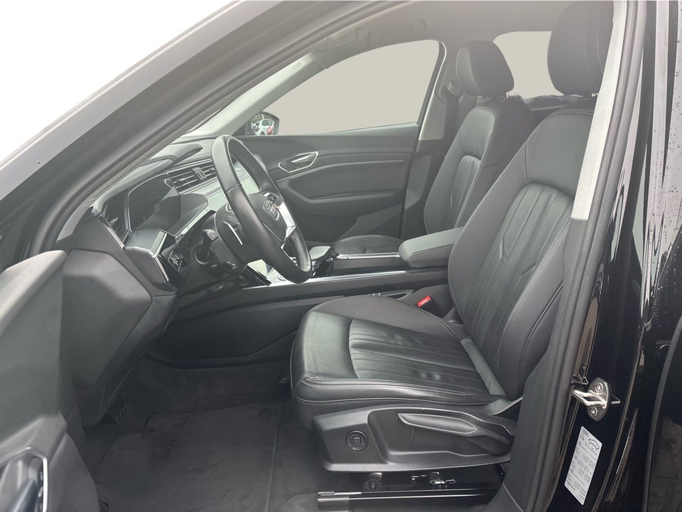 Audi e-tron 55 S-line Sportback quattro 5d