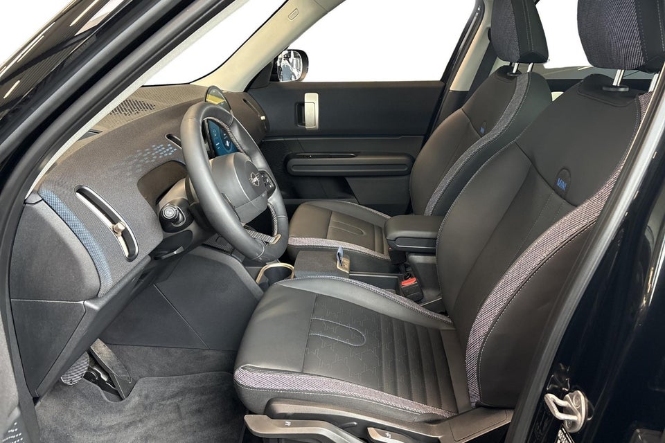 MINI Countryman SE Classic Trim M+ ALL4 5d