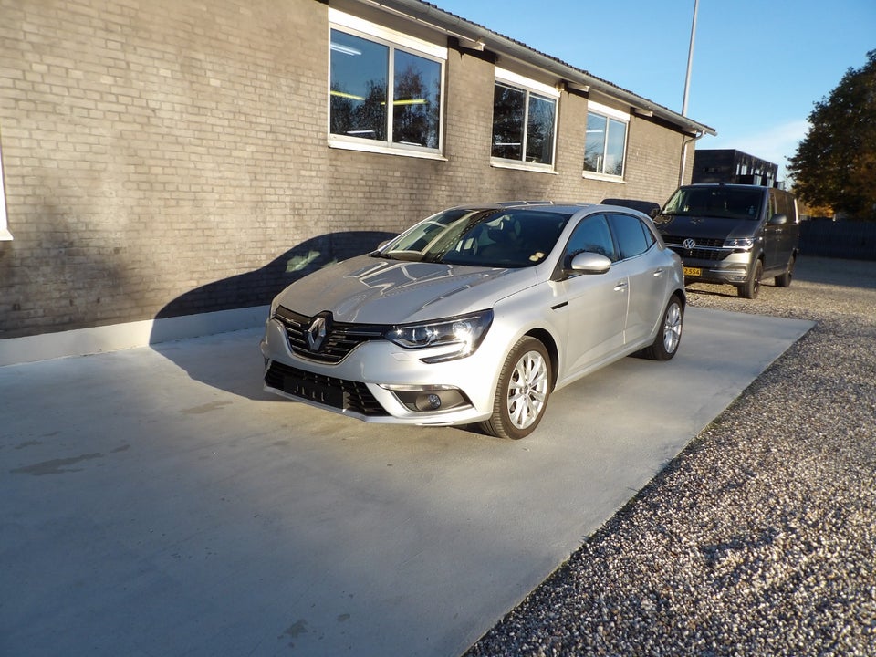 Renault Megane IV 1,2 TCe 130 Bose Edition 5d