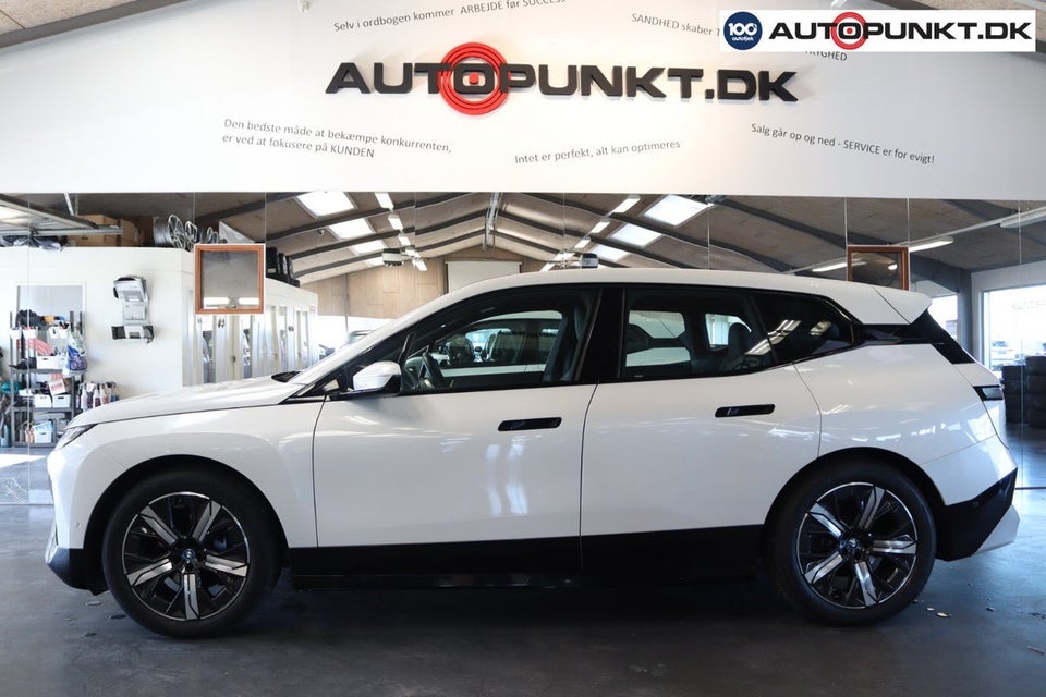 BMW iX xDrive40 5d