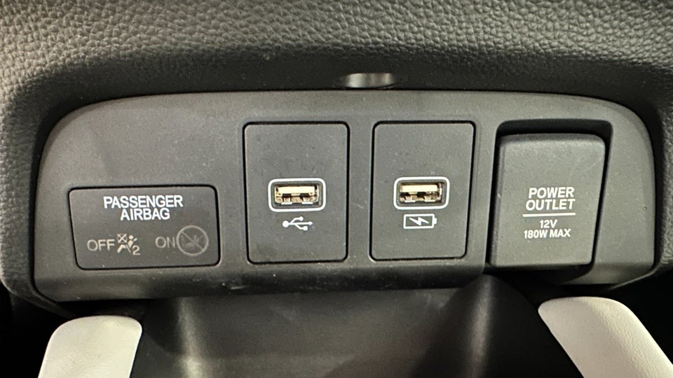 Honda Jazz 1,5 i-MMD Executive eCVT 5d