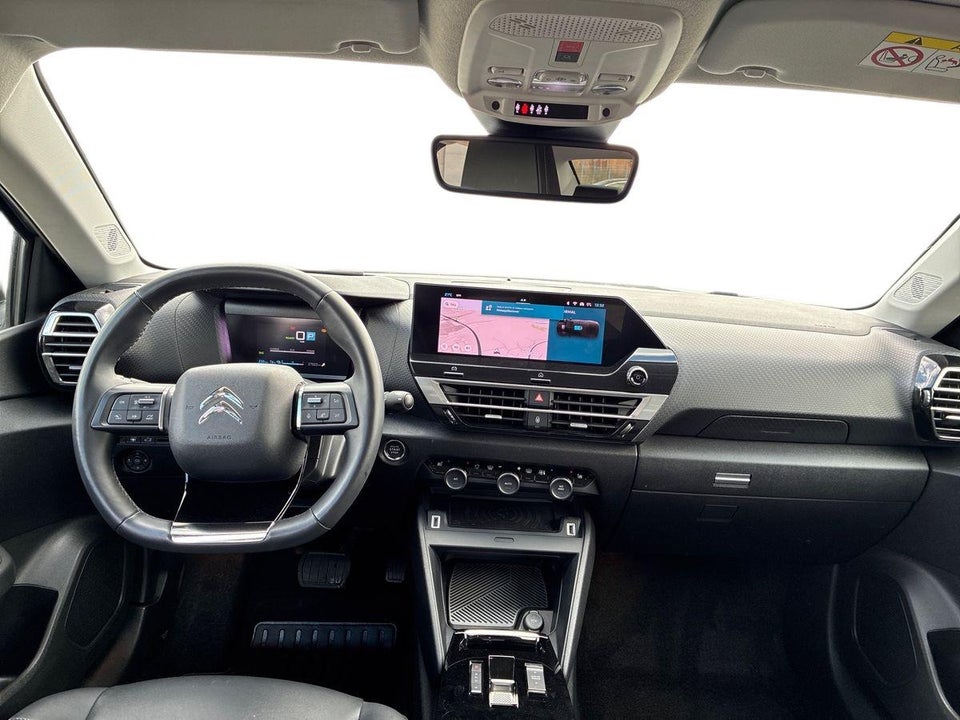 Citroën ë-C4 X 50 Shine 4d
