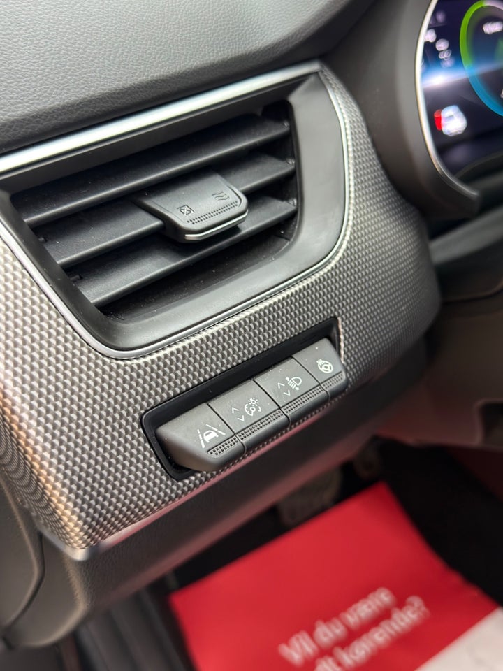 Renault Arkana 1,6 E-Tech Intens 5d