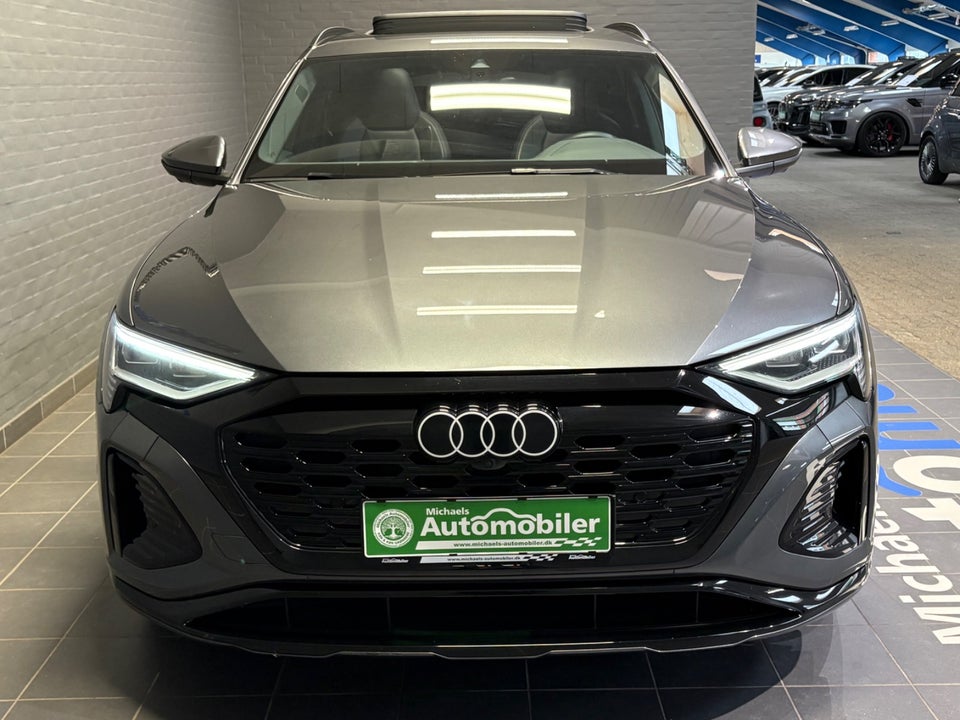 Audi Q8 e-tron 55 S-line quattro 5d