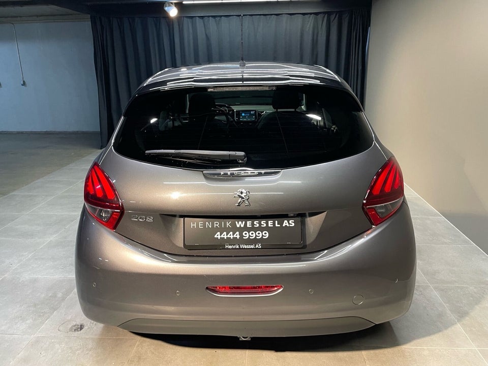Peugeot 208 1,2 PureTech 82 Selection Sky 5d
