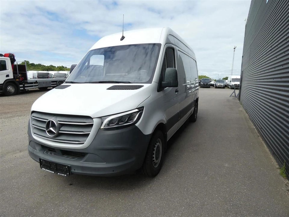 Mercedes Sprinter 214 2,2 CDi A2 Kassevogn aut. FWD