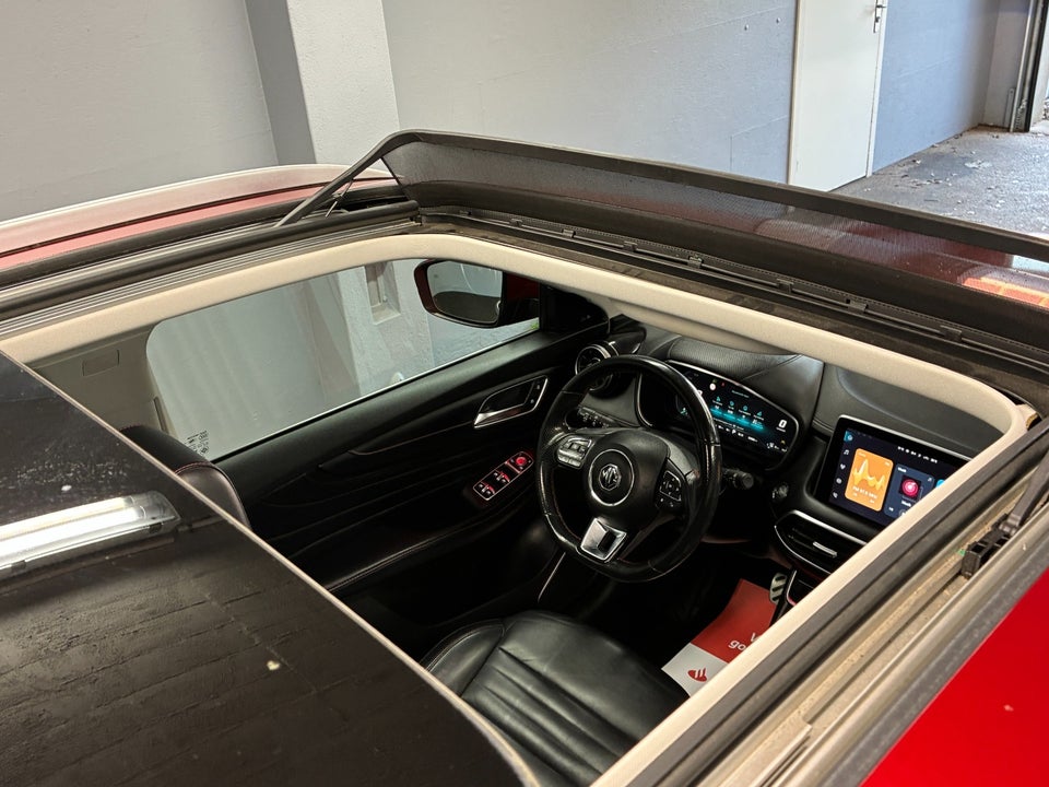 MG EHS 1,5 PHEV Luxury 5d