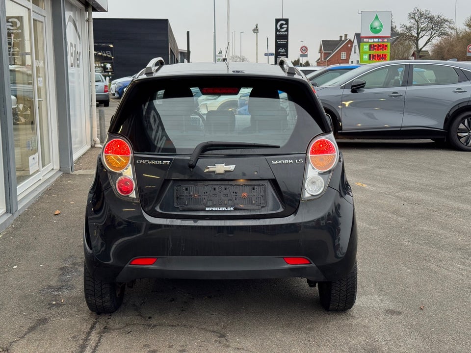 Chevrolet Spark 1,0 LS 5d