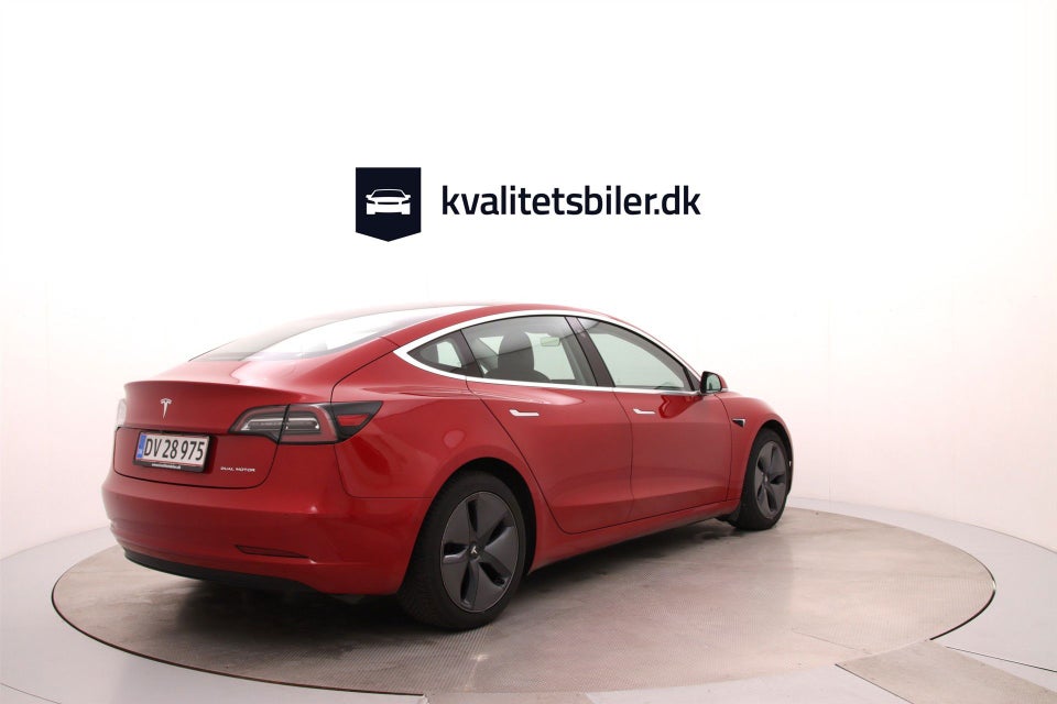 Tesla Model 3 Long Range AWD 4d