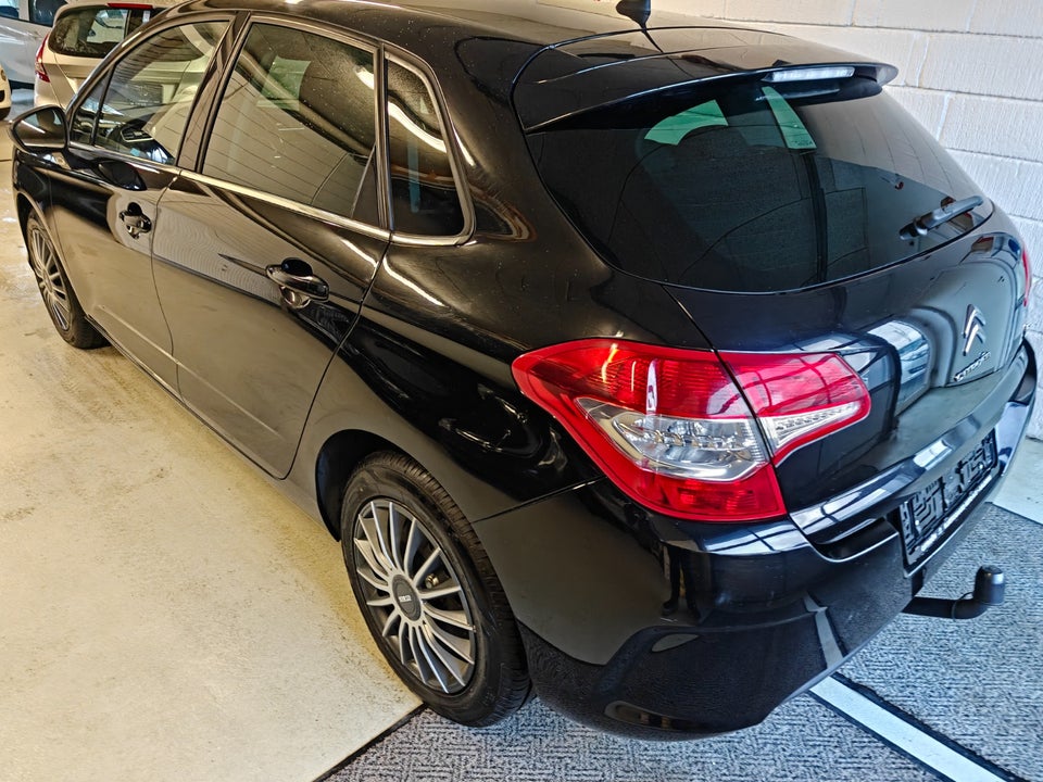 Citroën C4 1,6 HDi 110 Seduction 5d
