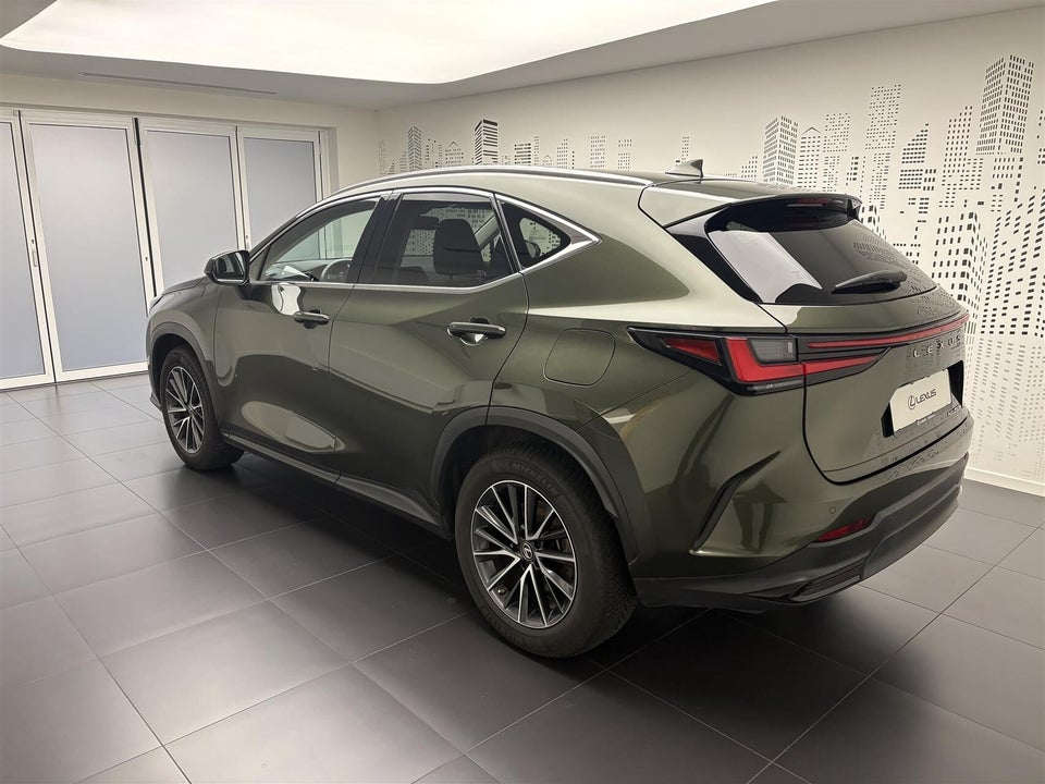 Lexus NX450h+ 2,5 Business+ aut. AWD 5d