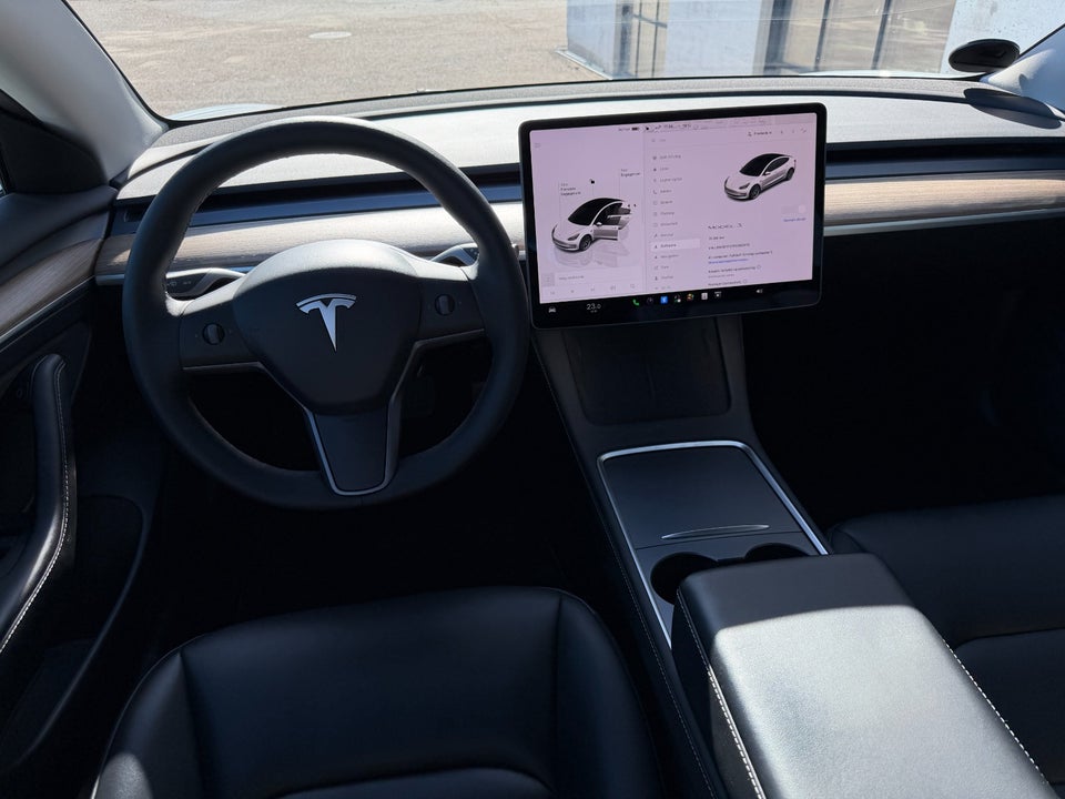 Tesla Model 3 RWD 4d