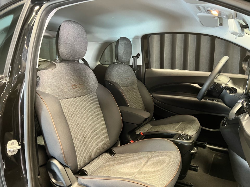 Fiat 500e 42 Icon 3d