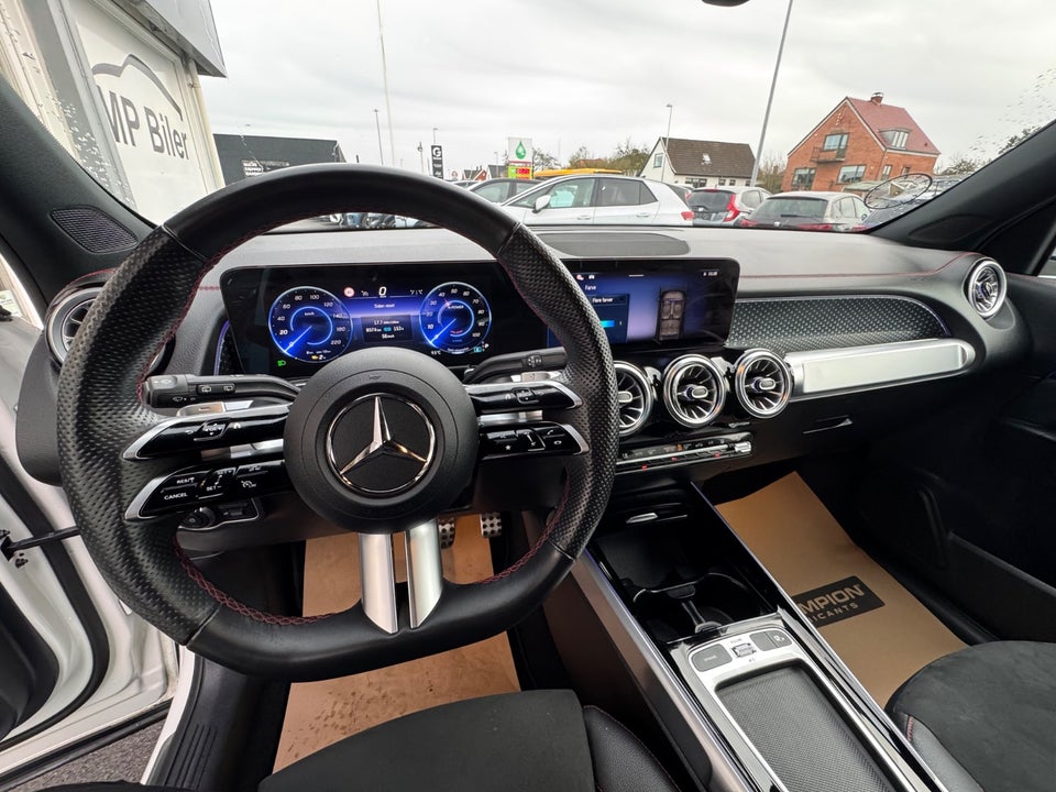 Mercedes EQB250+ AMG Line 5d