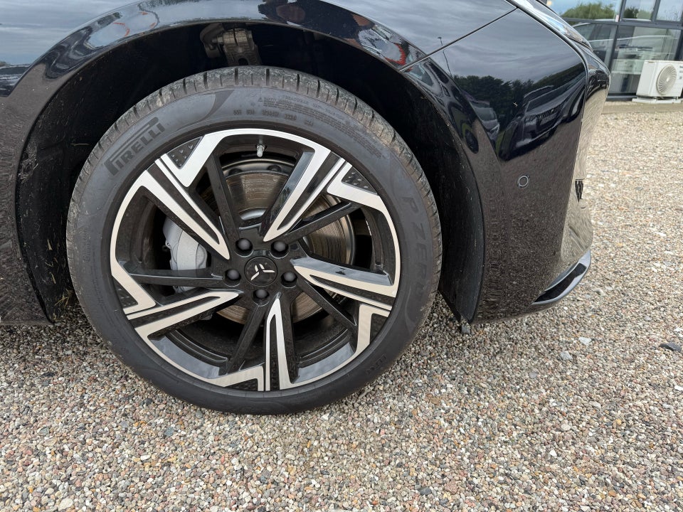 Hongqi EH7 111 Exclusive 4d