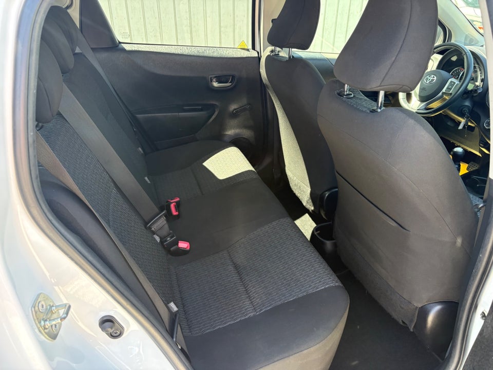 Toyota Yaris 1,0 VVT-i T2 Touch 5d