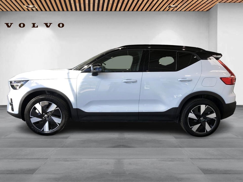 Volvo XC40 ReCharge Extended Range Plus 5d