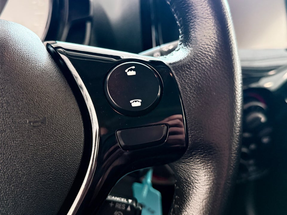 Peugeot 108 1,0 e-VTi 69 Allure 5d