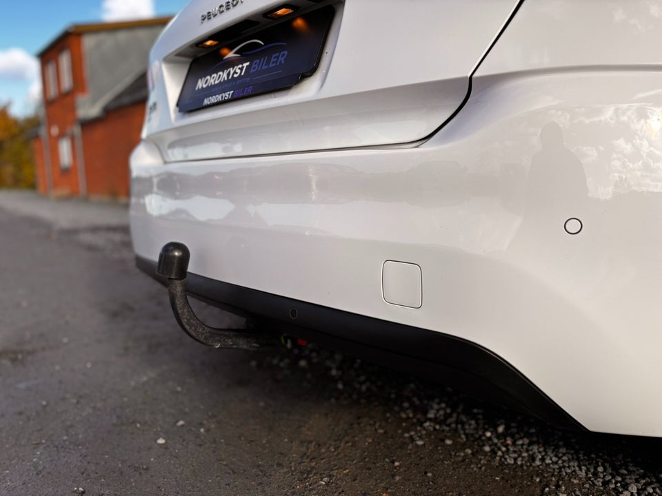 Peugeot 308 1,5 BlueHDi 130 Style 5d