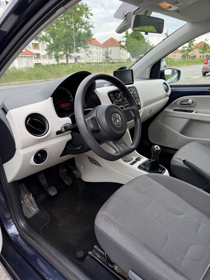VW Up! 1,0 60 Groove Up! BMT 5d