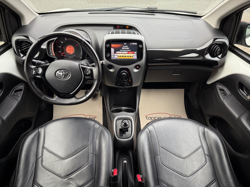 Toyota Aygo 1,0 VVT-i x-clusiv x-shift 5d