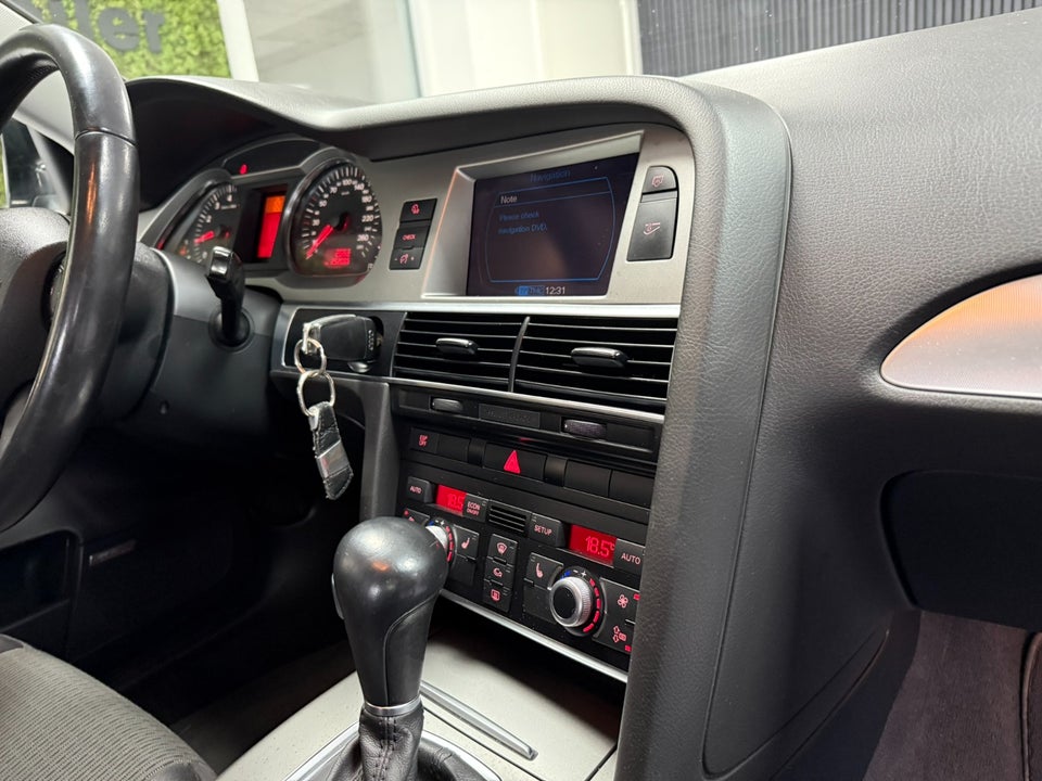 Audi A6 2,4 V6 Avant Multitr. 5d