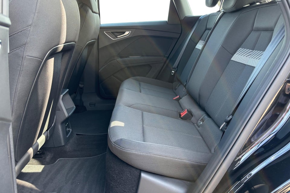 Audi Q4 e-tron 45 Progress 5d