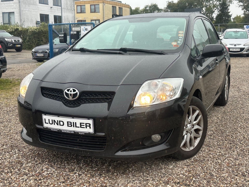 Toyota Auris 1,4 Luna 5d
