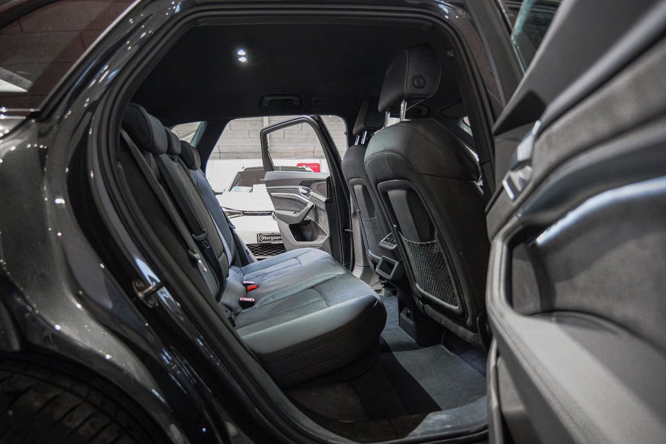 Audi e-tron 55 Advanced quattro 5d