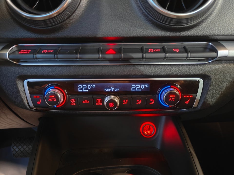 Audi A3 2,0 TDi 150 Ambition S-tr. 4d