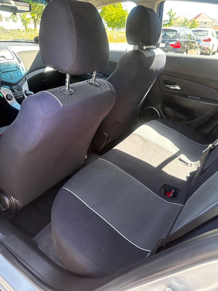 Chevrolet Cruze 1,8 LT 5d